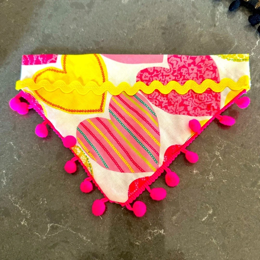 Handcrafted dog bandanna in small. 8 inches Slide collar through top opening. - Picture 1 of 1